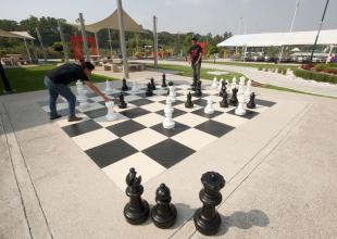 Parque gigante de ajedrez en Madrid - Tiwel